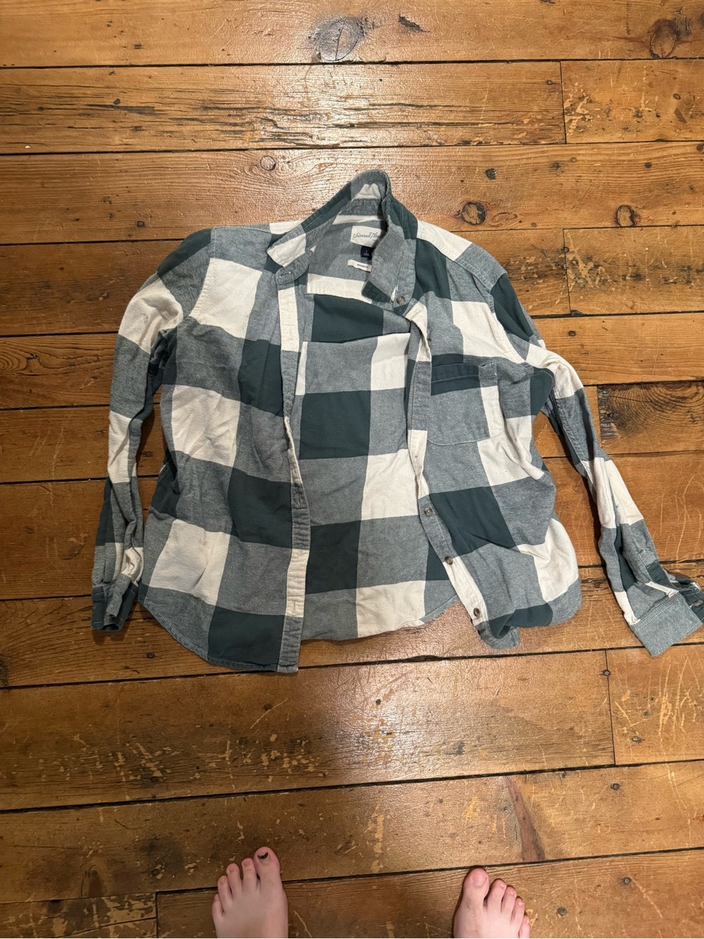 Universal Thread Green and White Buffalo Check Button-Down Shirt